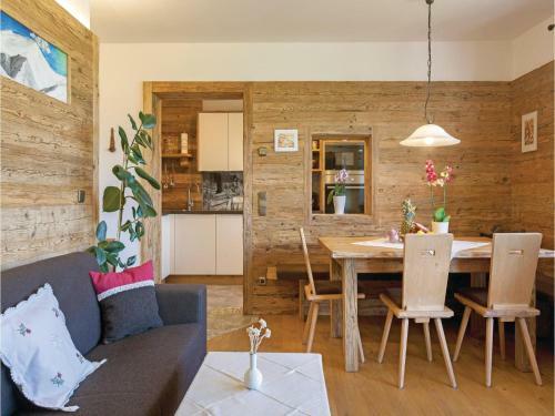 Three-bedroom Apartment In Kartitsch