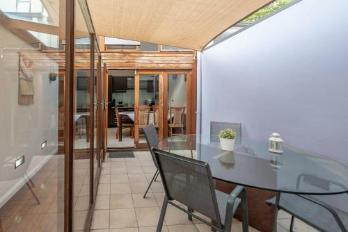 Apartamento M8 Group - 3 Bed House Pyrmont 15m