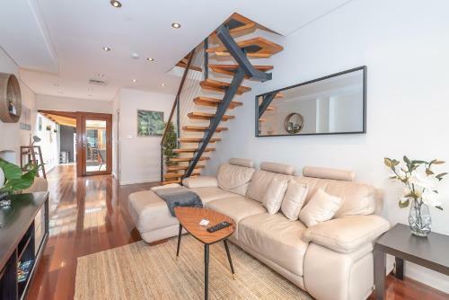 Apartamento M8 Group - 3 Bed House Pyrmont 15m