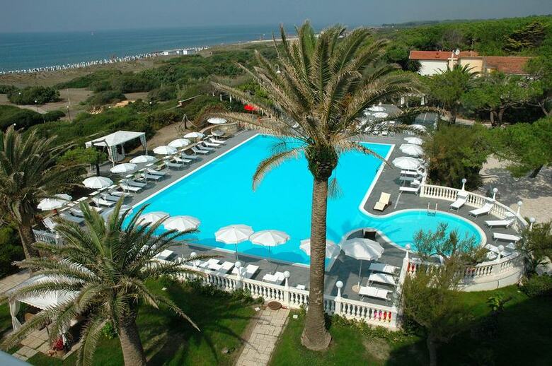 Domizia Palace Hotel