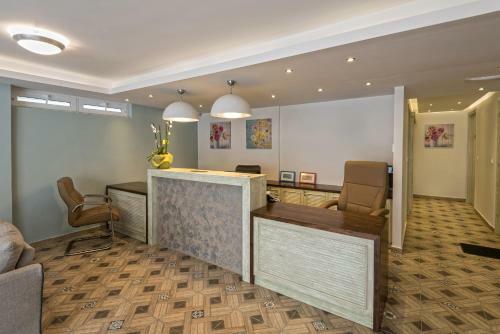 Princess Irini Sea Front Aparthotel