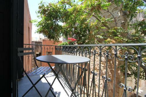 Hostal Fagotto Art Residences