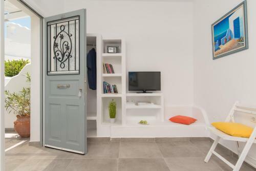 Hostal Alexandros Village
