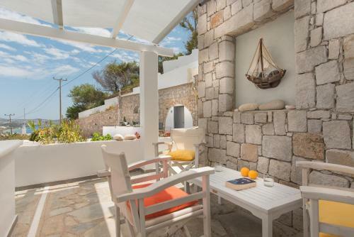 Hostal Alexandros Village