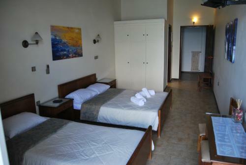 Hostal Gythion Traditional Hotel