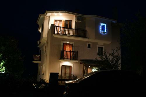 Hostal Guesthouse Kalosorisma