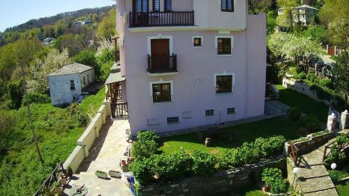 Hostal Guesthouse Kalosorisma