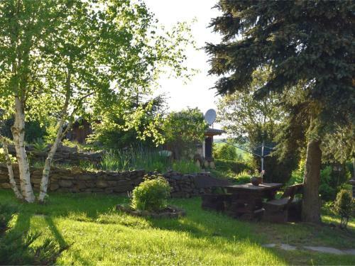 Modern Holiday Home In Guntersberge With Fish Pond