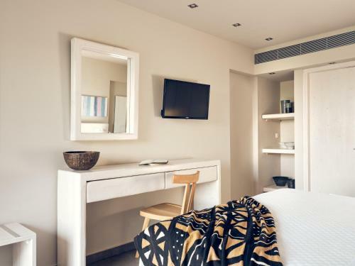 Ionian Hill Hotel