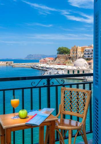 Lucia Hotel