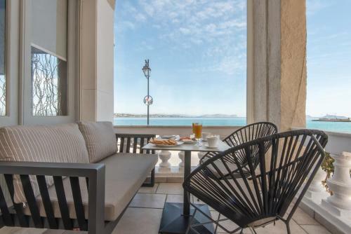 Klimis Hotel