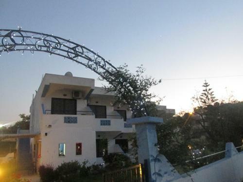 Eleni's Apartments