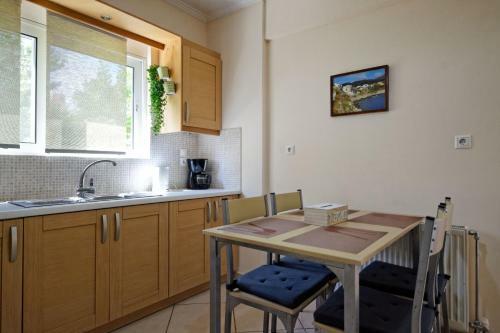 Kostas Cozy Apartment II