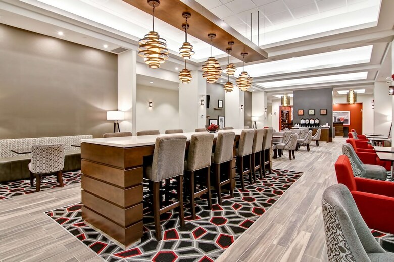 Hotel Hampton Inn & Suites By Hilton Grande Prairie