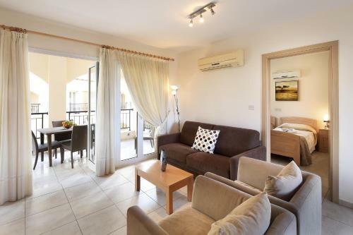 Apartamento Adamou Gardens