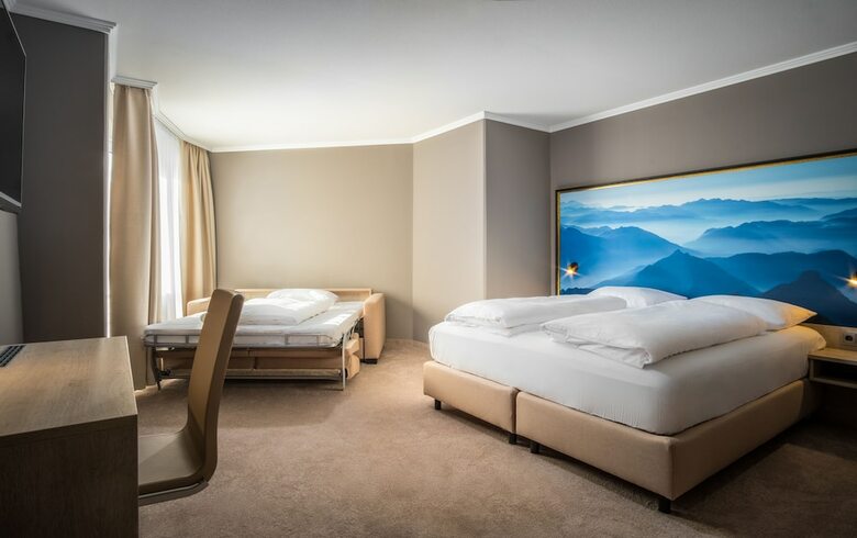 Awa Hotel