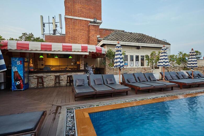 Hotel Buddy Lodge