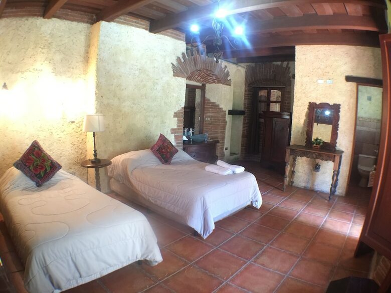 Naif Boutique Hotel & Gallery