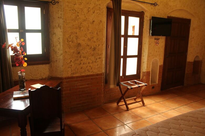 Naif Boutique Hotel & Gallery