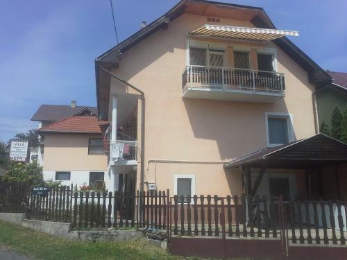 Friends Villa Apartments