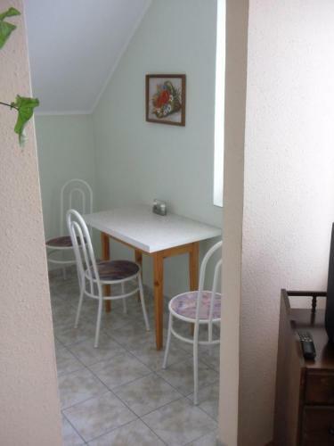 Friends Villa Apartments