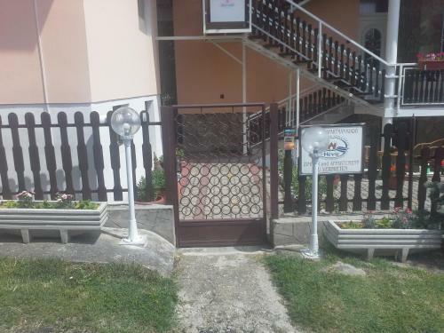 Friends Villa Apartments
