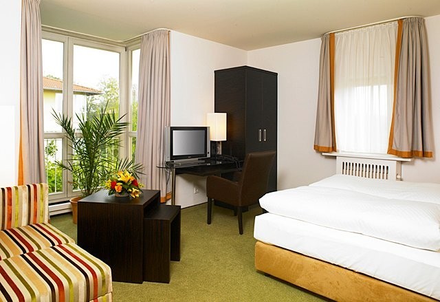 Grand City Hotel Dresden Radebeul