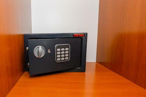 Tin�di Hotel �s �tterem