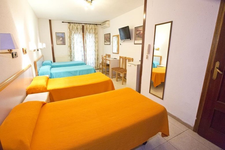 Hotel Lizana II
