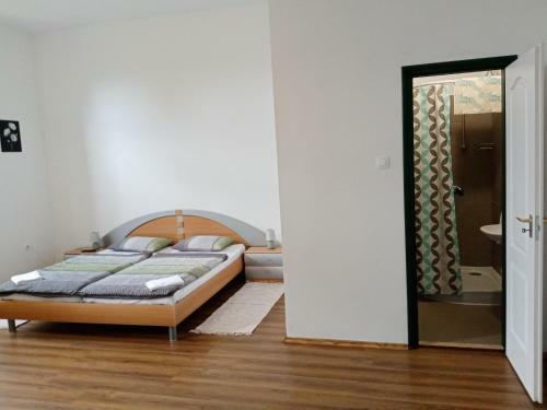 Hostal V�ndektanya Vend�gh�z
