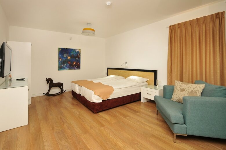Hotel Kinneret Village