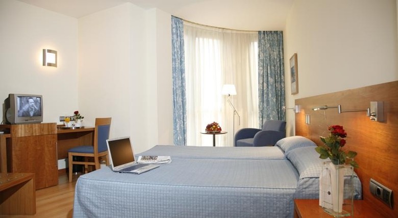 Hotel Mieres Del Camino