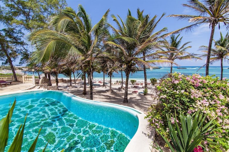 Hotel Lily Palm Resort