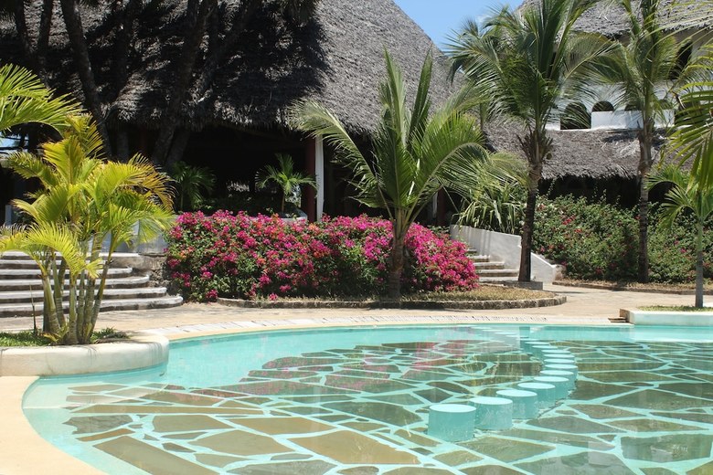 Hotel Lily Palm Resort