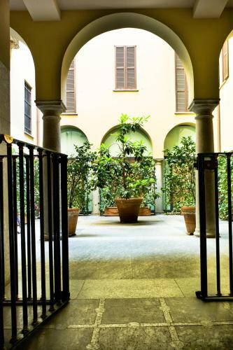 Brera Apartments In Duomo