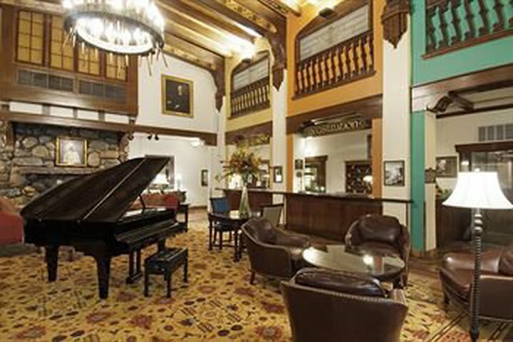 Alex Johnson Hotel