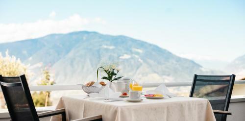 Oliven- & Genusshotel Hirzer