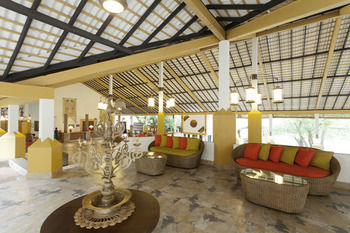 Hotel Amaya Lake