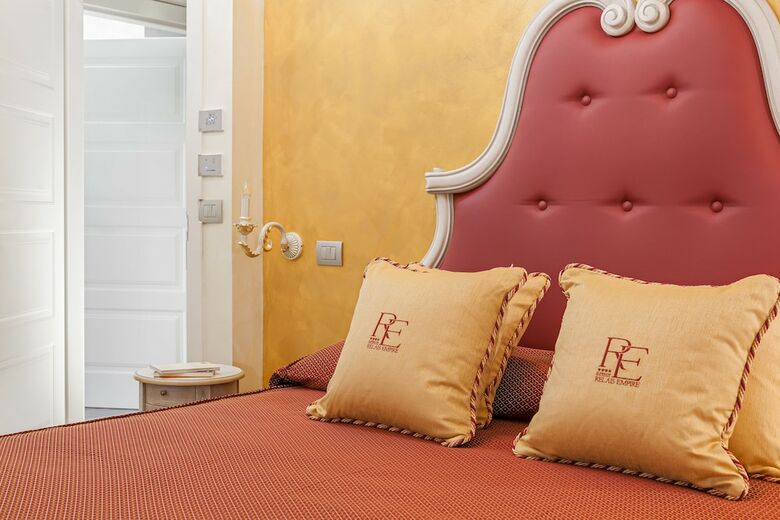 Hostal Relais Empire