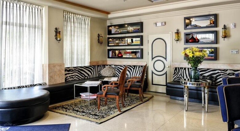Hotel Riviera Suites South Beach