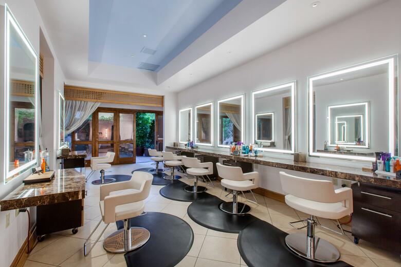 Hotel Montelucia Resort & Spa