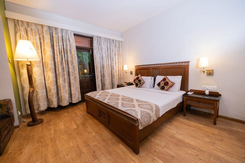 Hotel Neelam The Grand