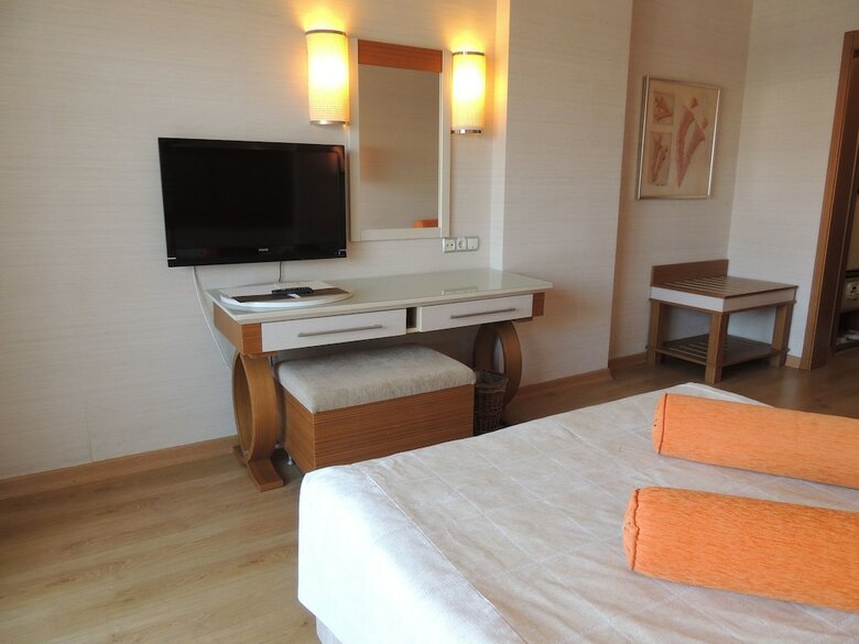 Royal Asarlik Beach Hotel & Spa