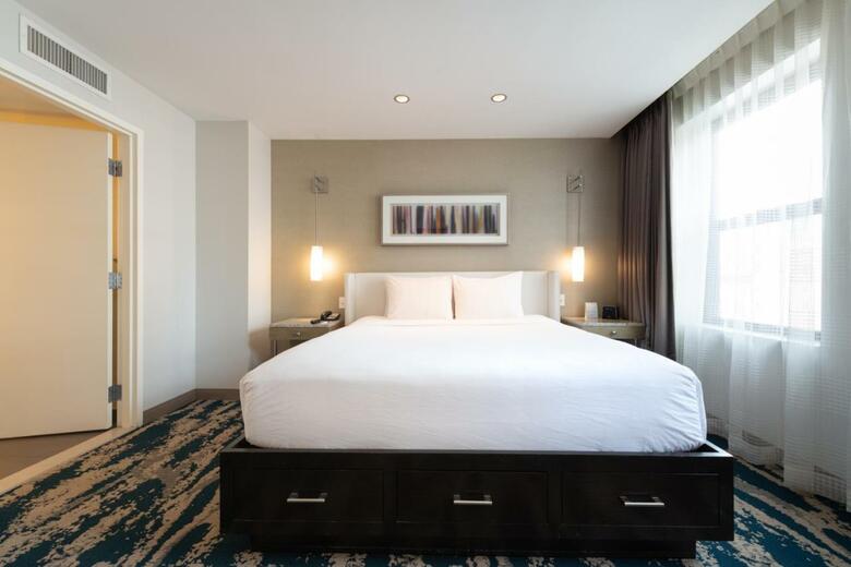 Hotel Felix Chicago