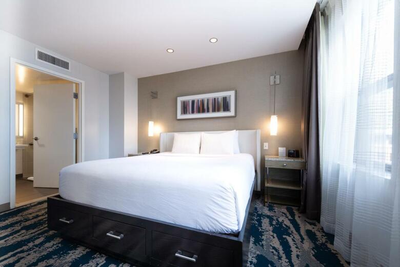 Hotel Felix Chicago