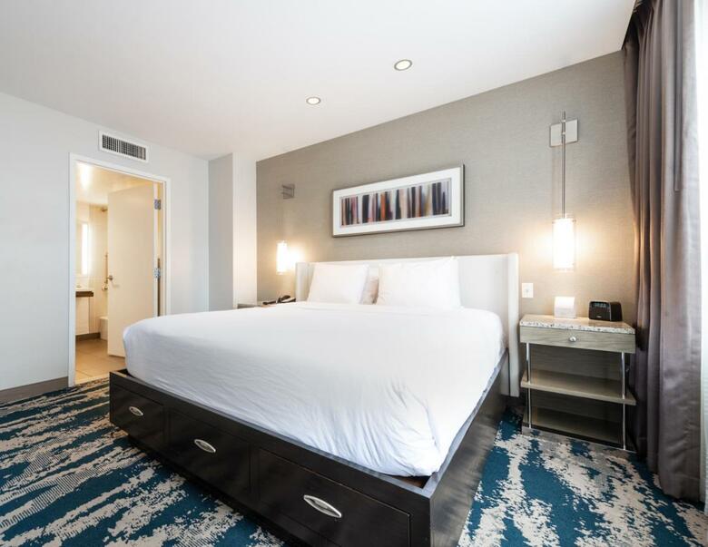 Hotel Felix Chicago