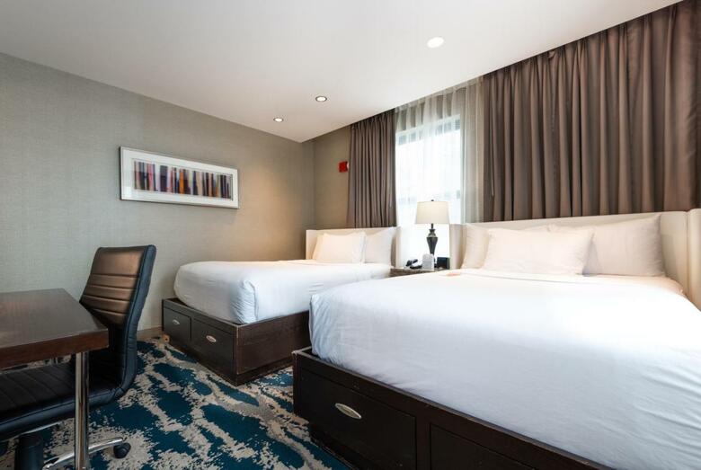 Hotel Felix Chicago