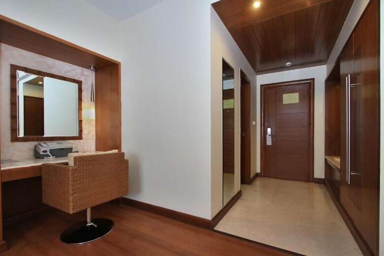 Nandhana Grand Hotel