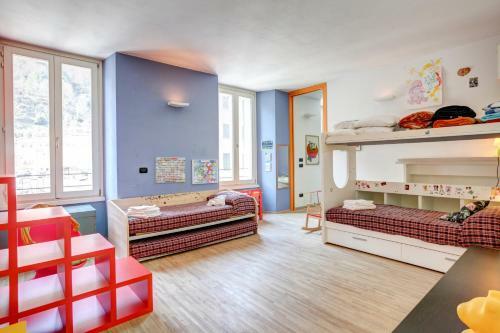 On The Lake Apartment