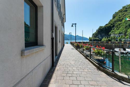 On The Lake Apartment